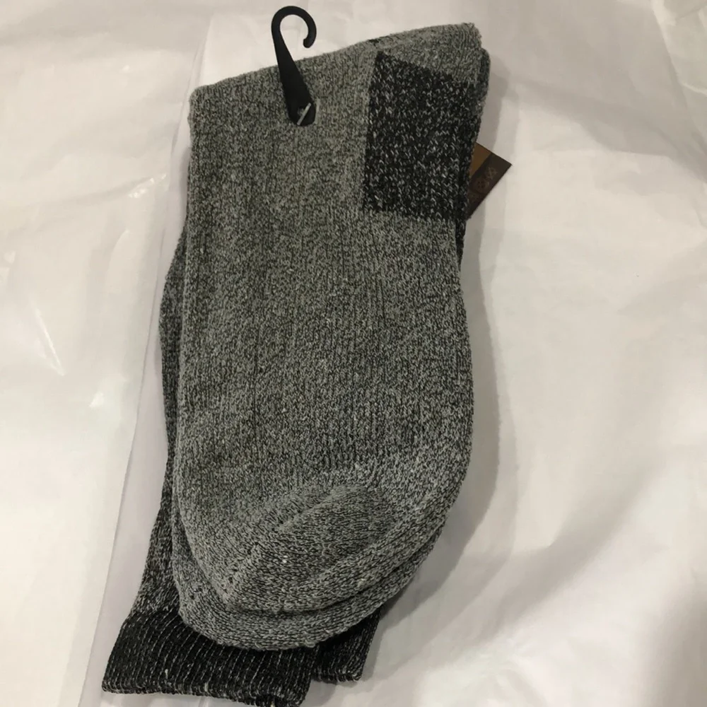 2pairs gray &‎ black lamb’s wool unisex socks fits size US 10-13 new